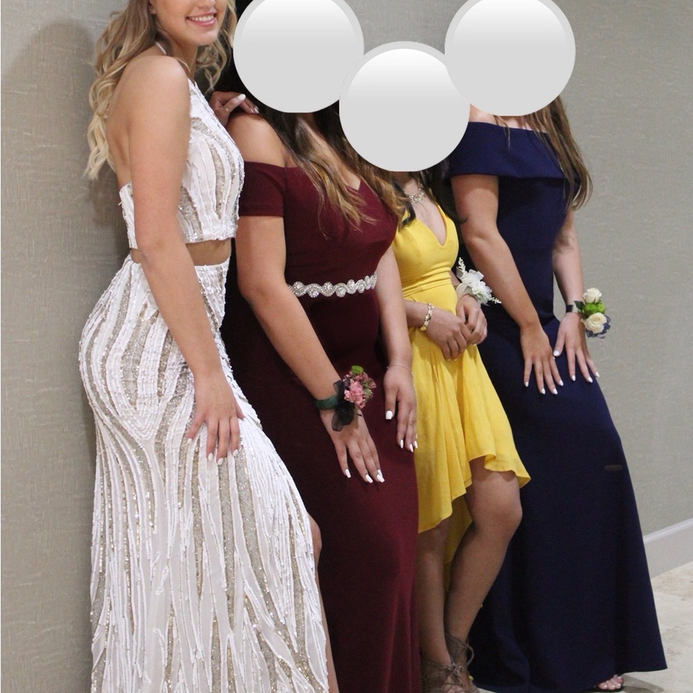 Sherri Hill Elegant White Sequin Dress